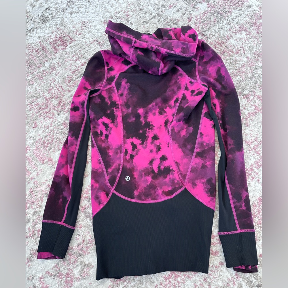 Lululemon zip up - Picture 2 of 6